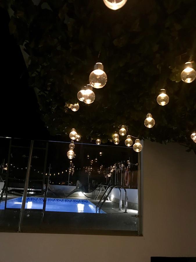 Hotel Grand H&R 比列塔 外观 照片